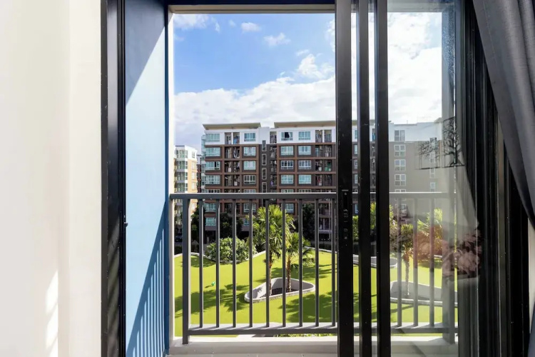 2BR Condo Pool and Full Gym C262