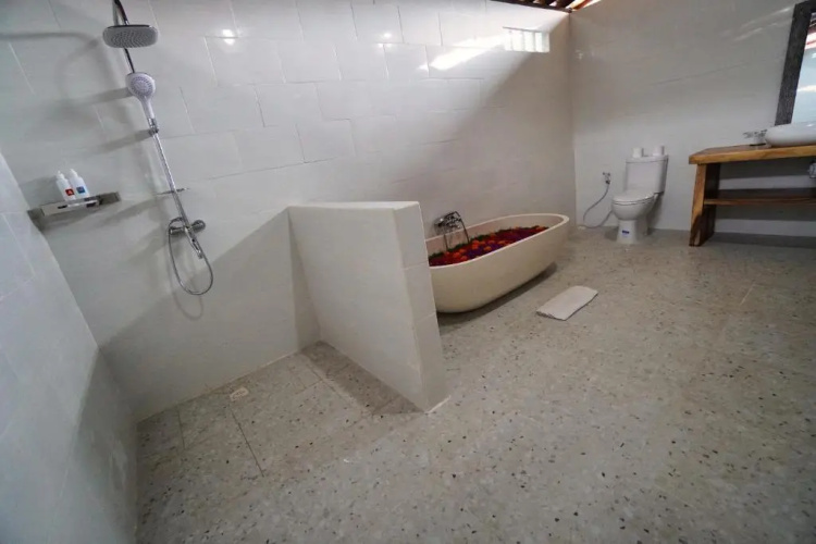 Adil Villa and Resort
