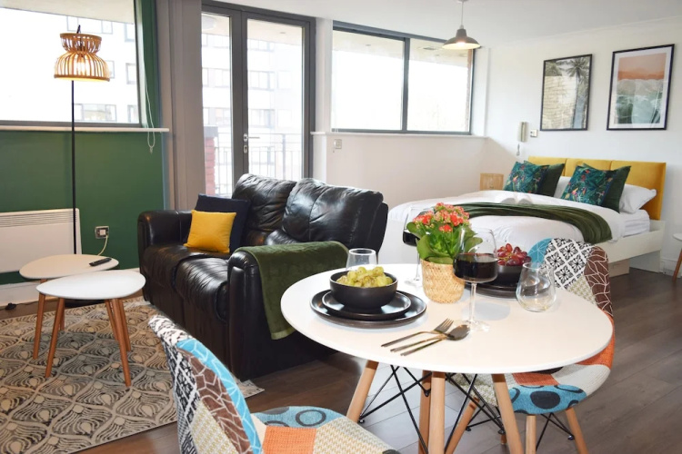The Jungle Apartment
