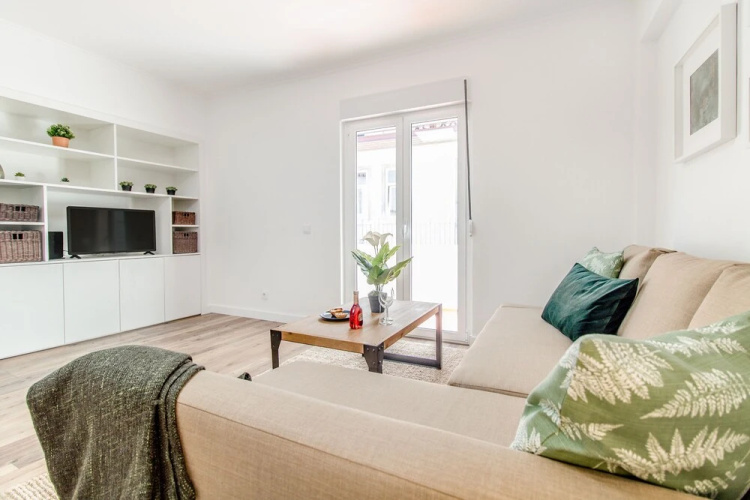 Lisbon Stay at Santo António Flat