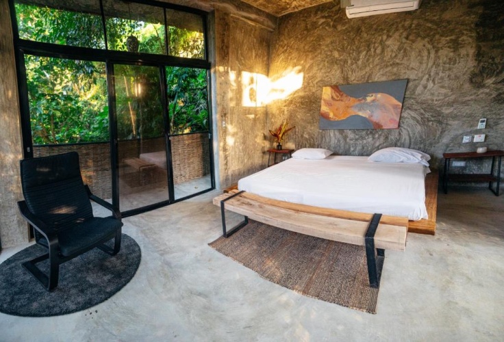 Standard room with balcony