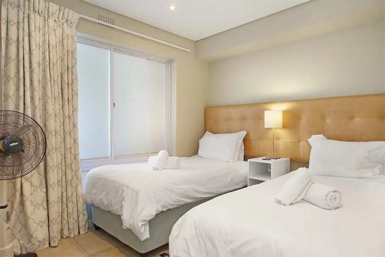 Leisure Bay 214