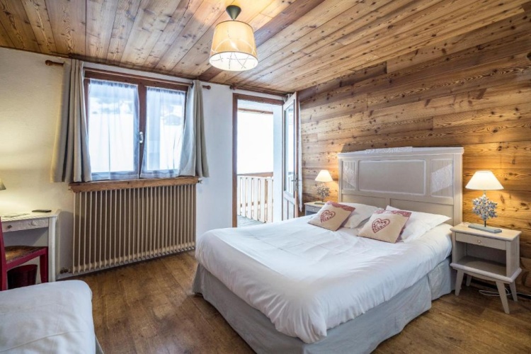 Standard Triple room with balcony