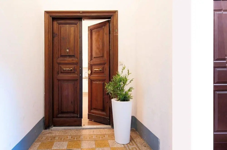 Spanish Steps Apartment At ItalyRents