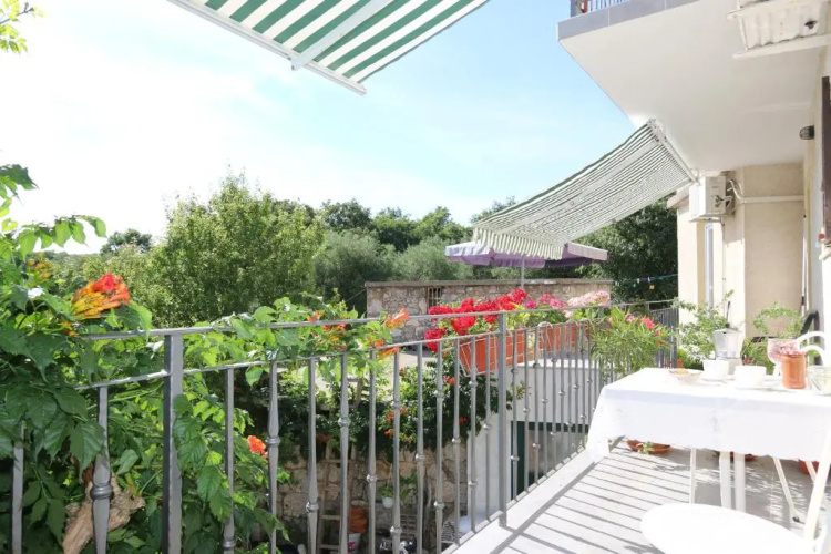 Apartment Josip