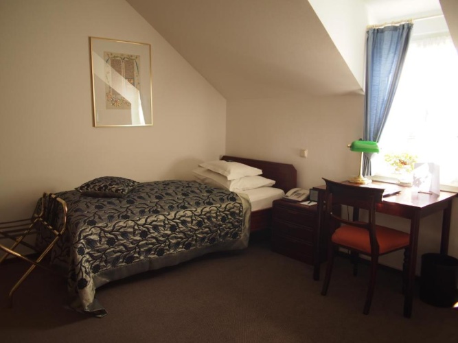 Standard Single room