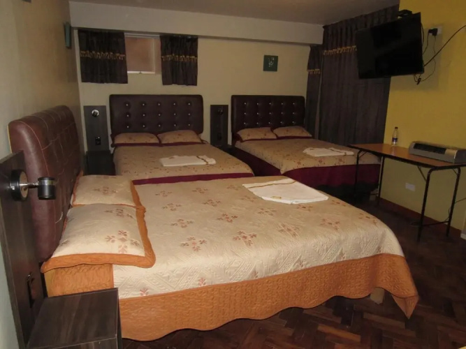 Hotel Sueños Dorados