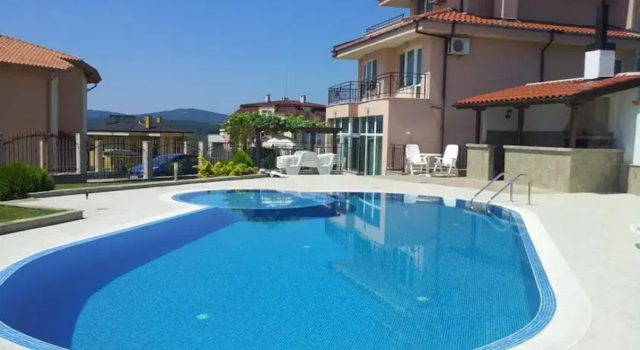 Saint Irina Villa