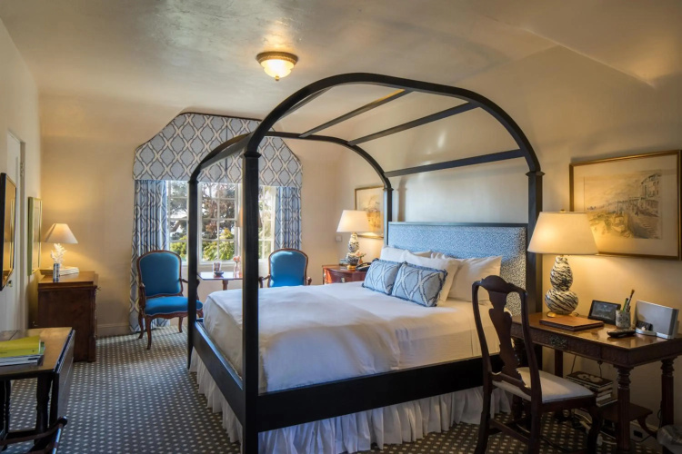 L Auberge Carmel