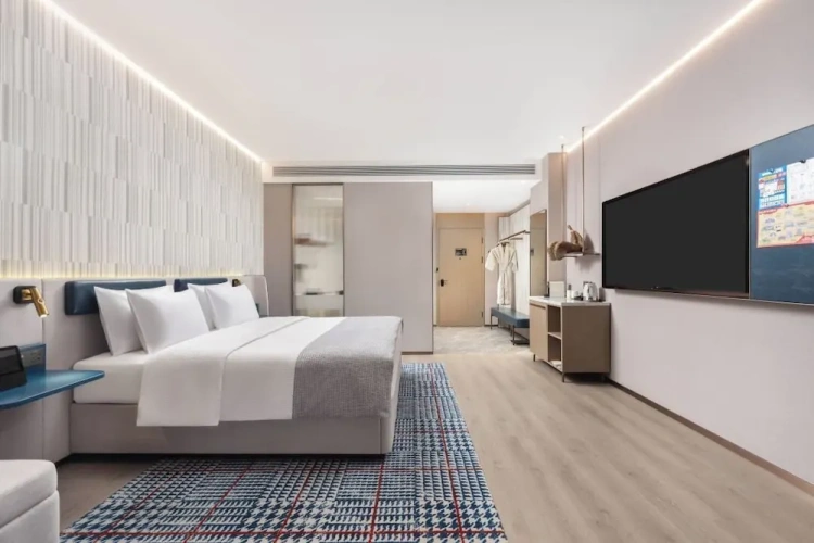 Superior Double room with city view