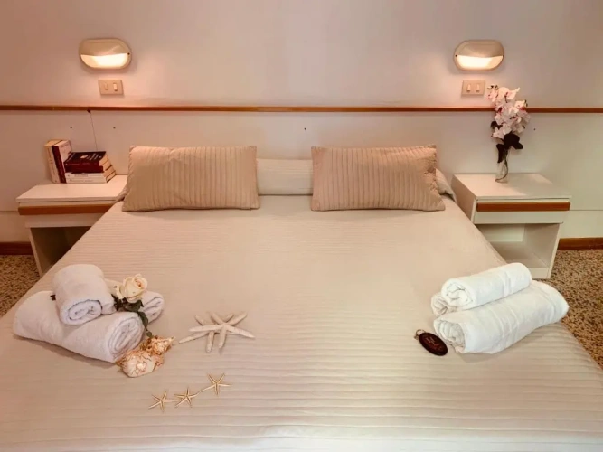 Standard Triple room with balcony