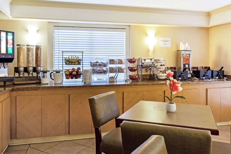 La Quinta Inn by Wyndham College Station photo 28