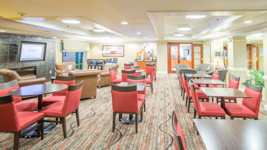 Holiday Inn Express & Suites Auburn photo 24