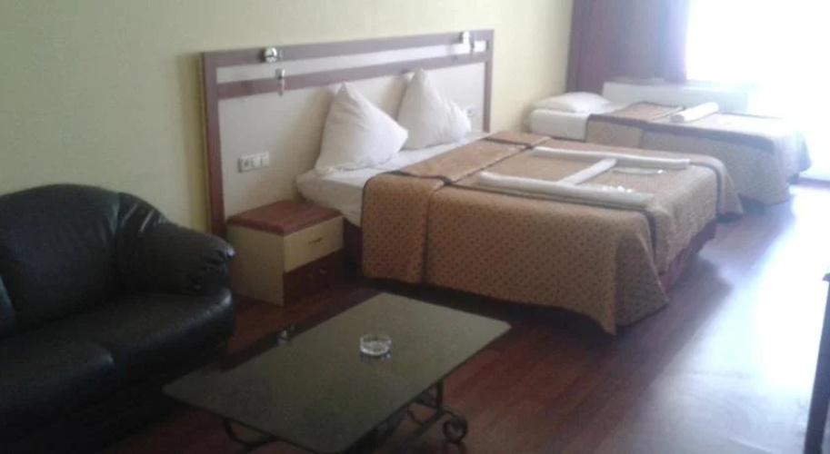 Örer Hotel