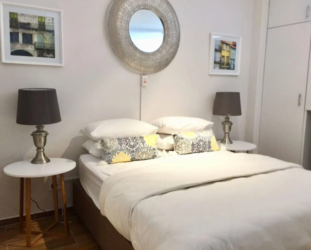 Four Seasons Apartments