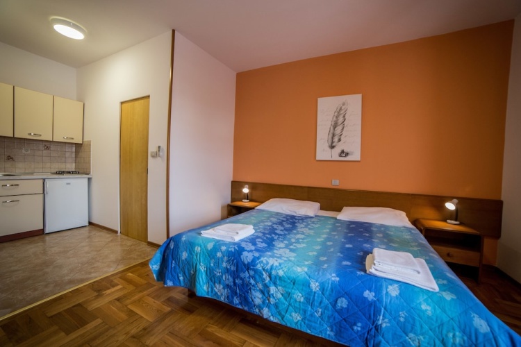 1 Bedroom Studio