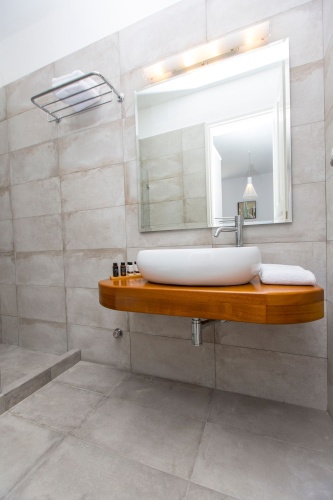 1 Bedroom Superior Apartment with balcony and with sea view