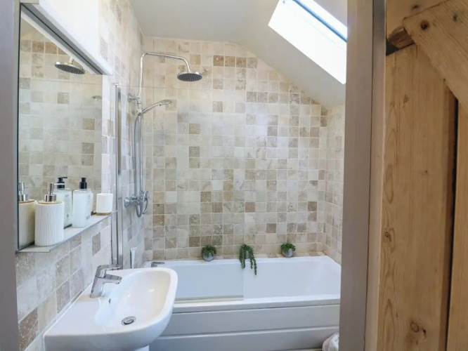 Coupling Cottage