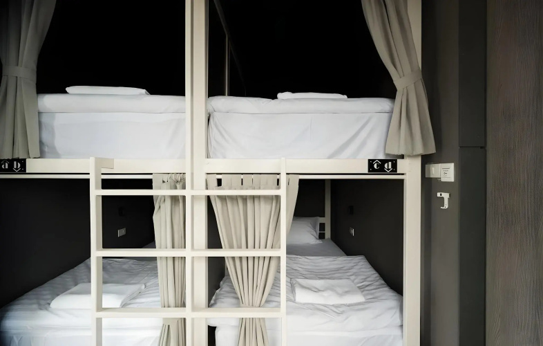Issara by d Hostel