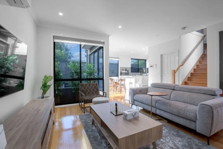 2 Bedrooms Villa