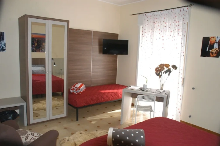 Standard Triple room with balcony