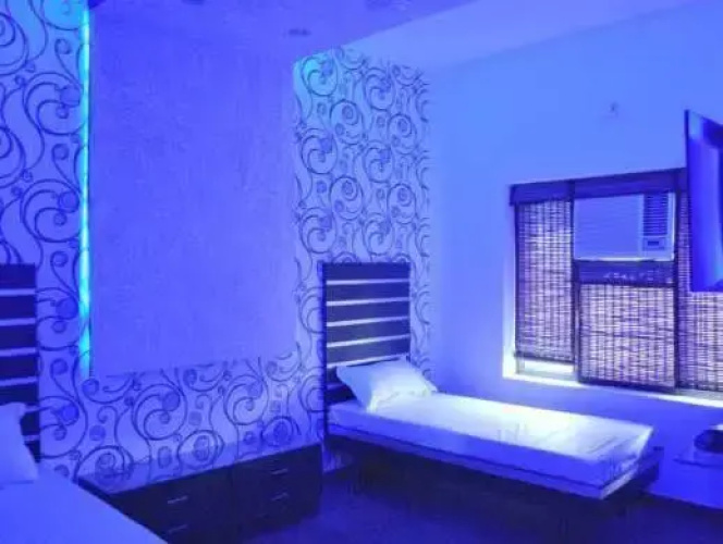 AKaSH MOTEL