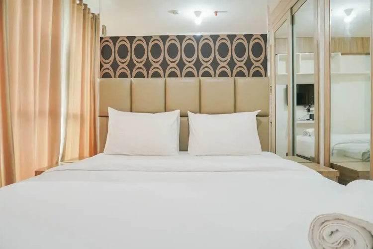 Chic and Cozy Studio at Tifolia Apartment