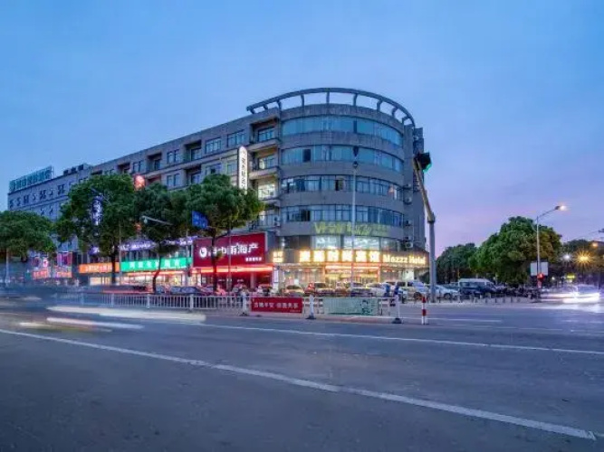 Mezzz Hotel