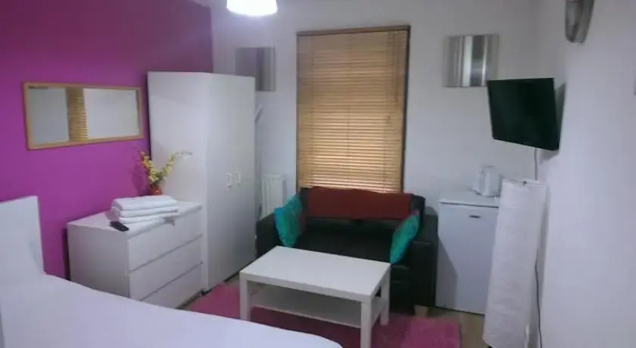 Manor Apartments