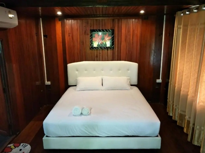 Suite with balcony