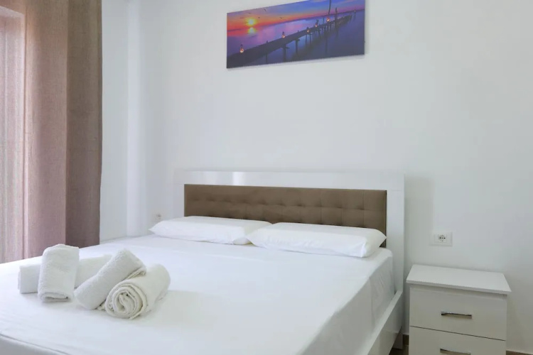 Lux Apartments