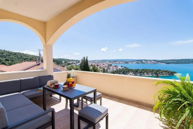 Tom - Panoramic sea View - A1