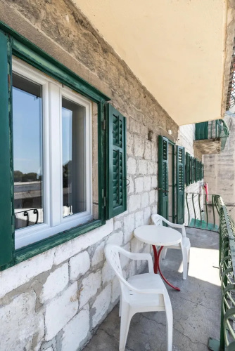 Apinelo Port Rooms