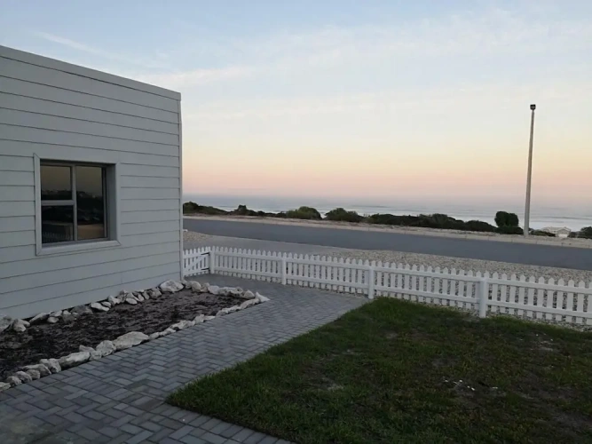 3 Bedrooms Cottage