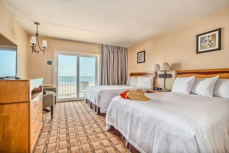 Reges Oceanfront Resort