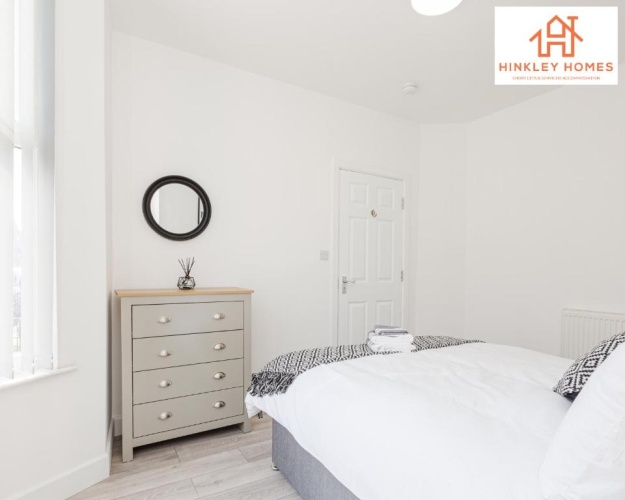 5 Bedrooms Cottage