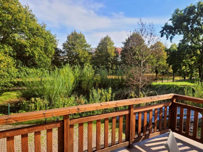 Apartment with garden view