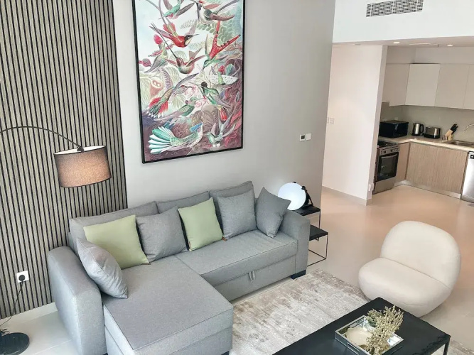 SuperHost - Stylish Apartment Facing Creek Harbour