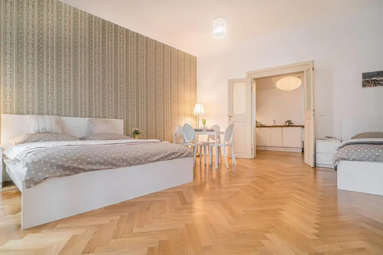 2 Bed Flat - Sleeps 6 - Pets - Wifi