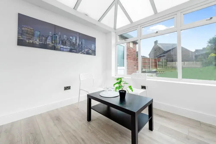 4 Bedrooms - 3 Bathrooms House