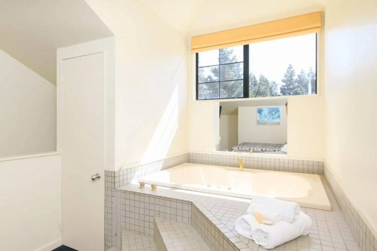 Capital Lodge Motor Inn
