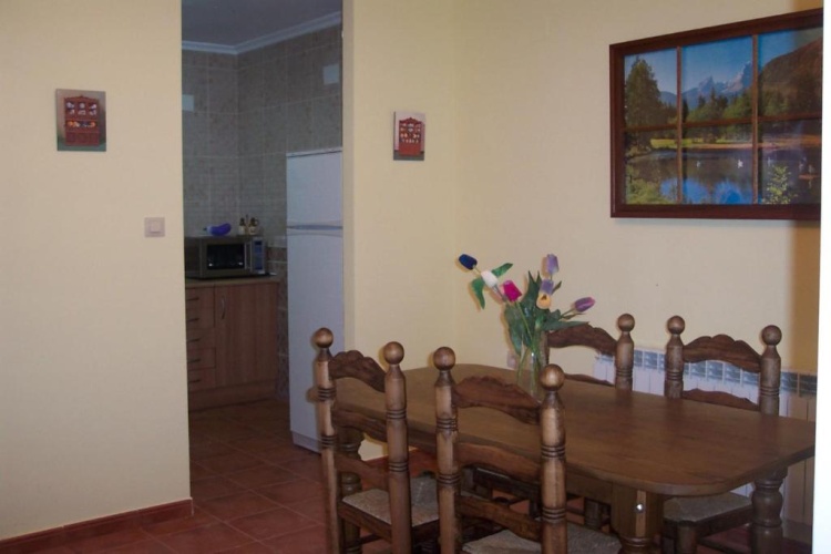 2 Bedrooms Twin Cottage