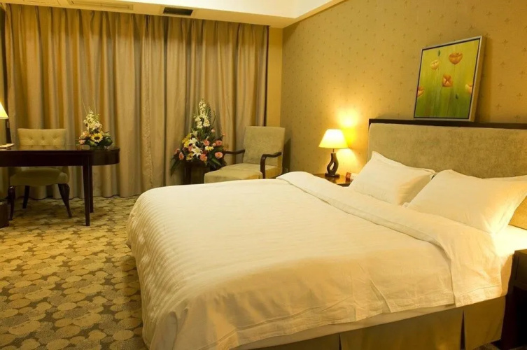 Chengdu Blessden City Hotel
