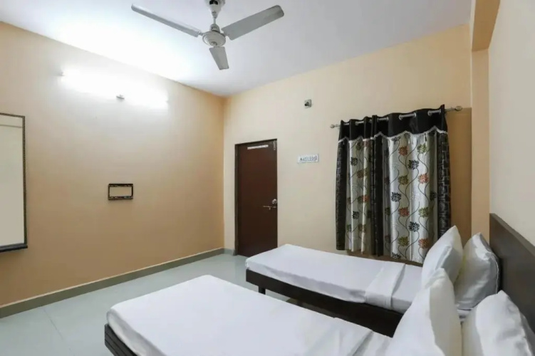 Hotel Jay Kishan by OYO Rooms