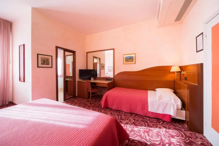 Hotel Alan