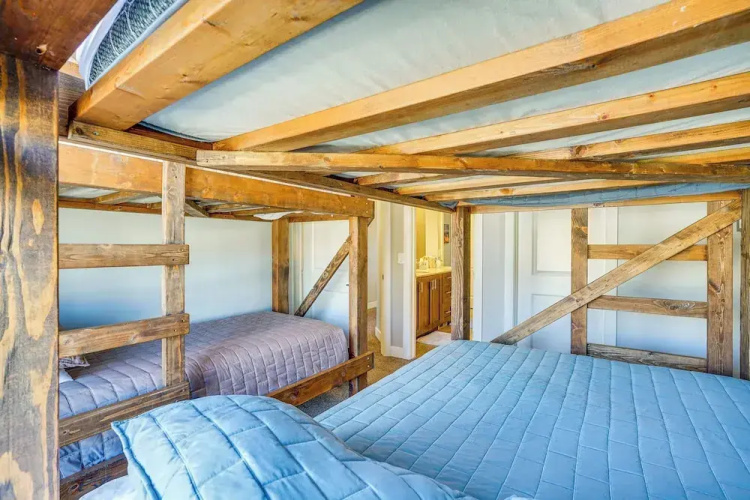 Moab Vacation Rental: Pool & Hot Tub Access!