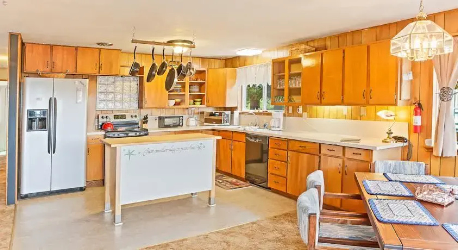 Lussier Beach Cabin