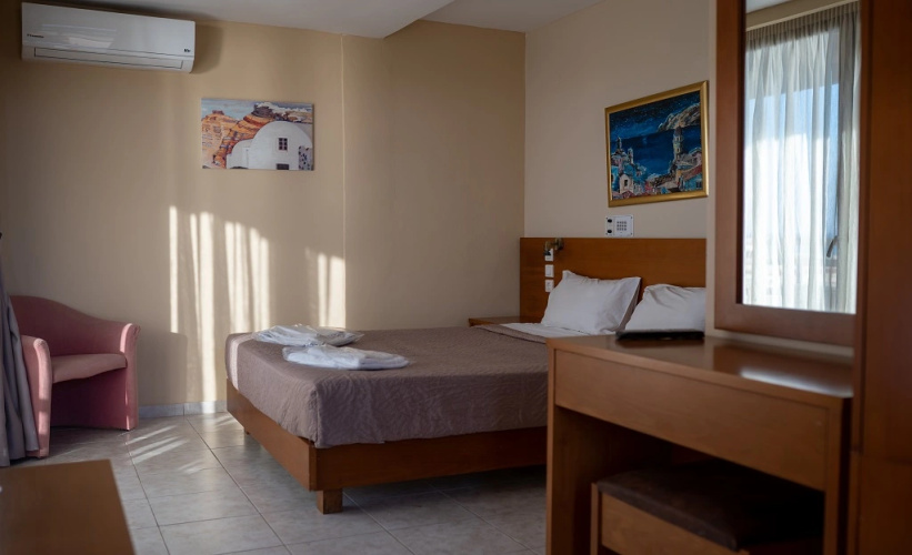 Ekavi Beach Hotel