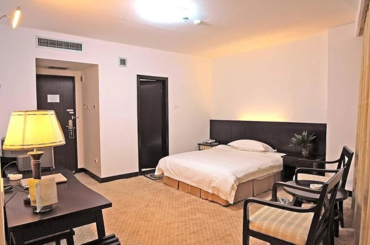 Ganzhou Iron Dragon Hotel