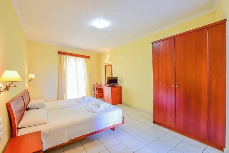 Timos Hotel